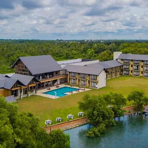 Amora Lagoon ***** Katunayaka